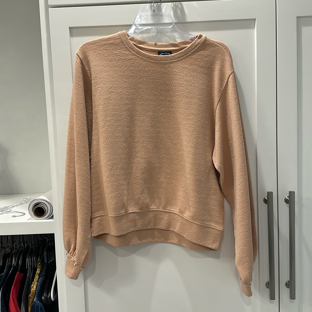 Brand Scoop sweatshirt. Peach